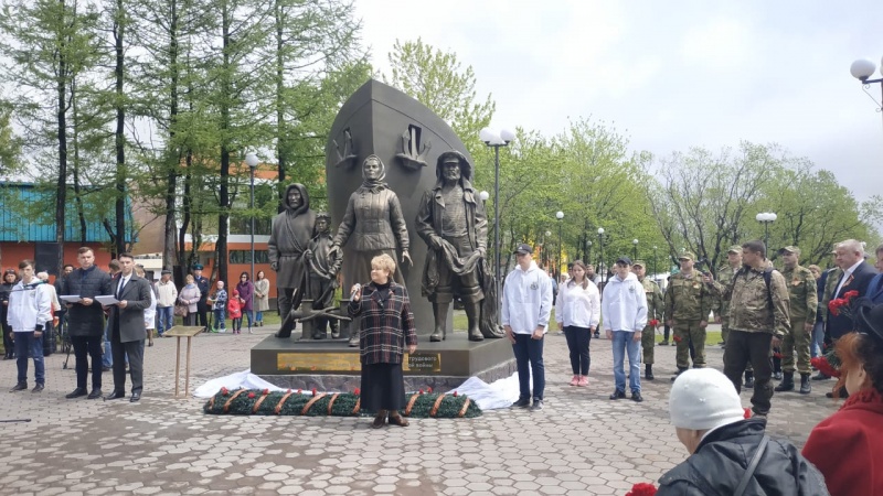 В Петропавловске-Камчатском открыт монумент Труженикам тыла