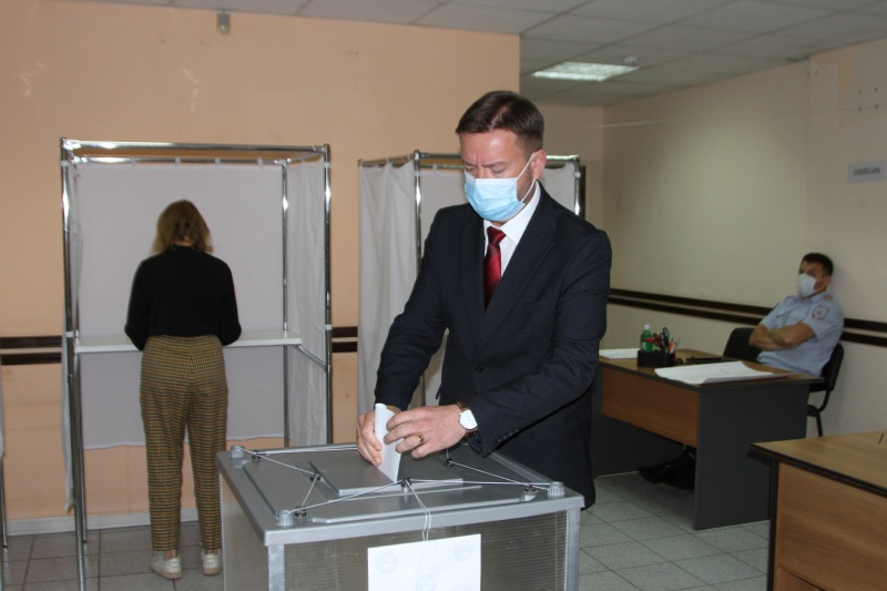 В Петропавловске-Камчатском открылись и работают 66 избирательных участков.