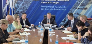 Глава города Евгений Беляев поручил усилить контроль за графиком выполнения и качеством работ по благоустройству
