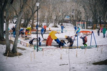 Большая уборка прошла в парке на ул. Индустриальная
