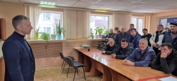 Спецдорремстрой работает в штатном режиме, - отметил Глава города Евгений Беляев по итогам встречи с коллективом предприятия