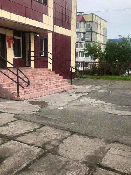 В краевой столице проходят субботники В краевой столице проходят субботники