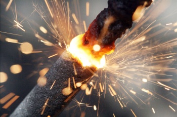 В администрации краевого центра напоминают о правилах безопасности при использовании пиротехники