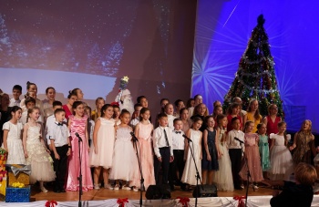 «Хрустальная нота»: предновогодний концерт юных талантов