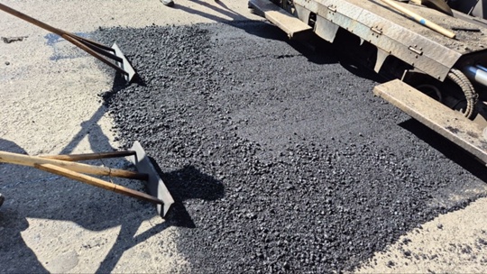 В краевой столице продолжаются работы по ямочному ремонту улично-дорожной сети В краевой столице продолжаются работы по ямочному ремонту улично-дорожной сети