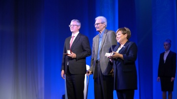 Государственные и краевые награды вручили заслуженным деятелям Камчатки