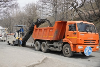 В Петропавловске-Камчатском продолжаются работы по ремонту улично-дорожной сети