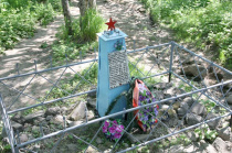 Могила советских моряков, погибших при разминировании Авачинского залива в 1945 г.  (1946 г.)
